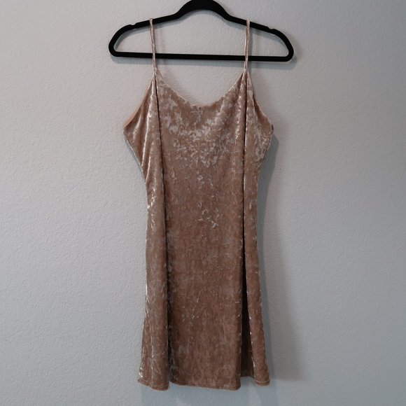 love J Dresses & Skirts - Love J Mini Dress Womens Crushed Velvet Champaign Sleeveless Spaghetti Straps L
